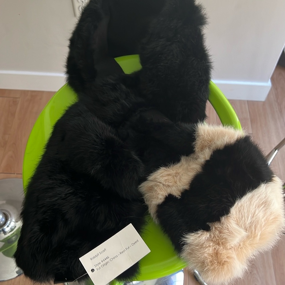 Surell real rabbit fur scarf. Tag still on.